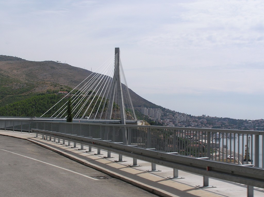 img00020.jpg