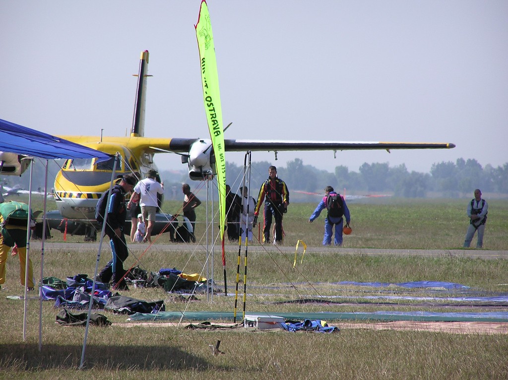 img00006.jpg