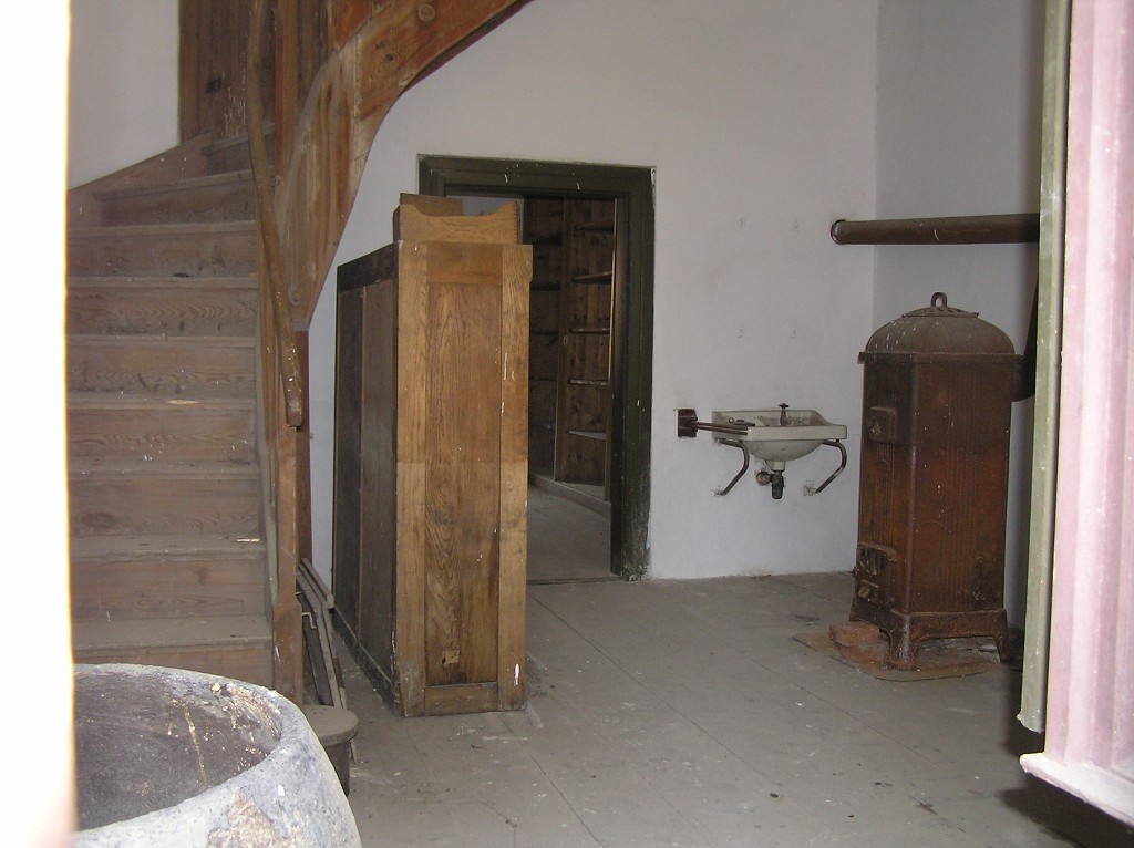 img00006.jpg