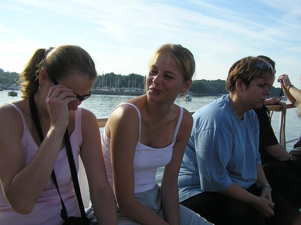 img00003.jpg
