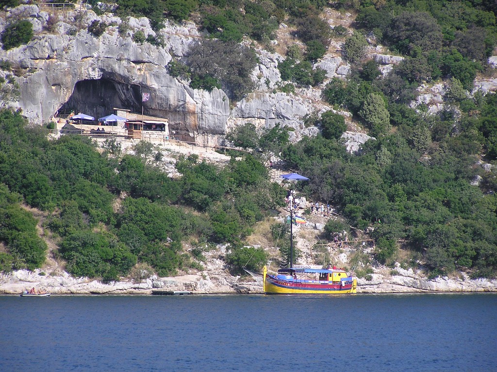 img00005.jpg