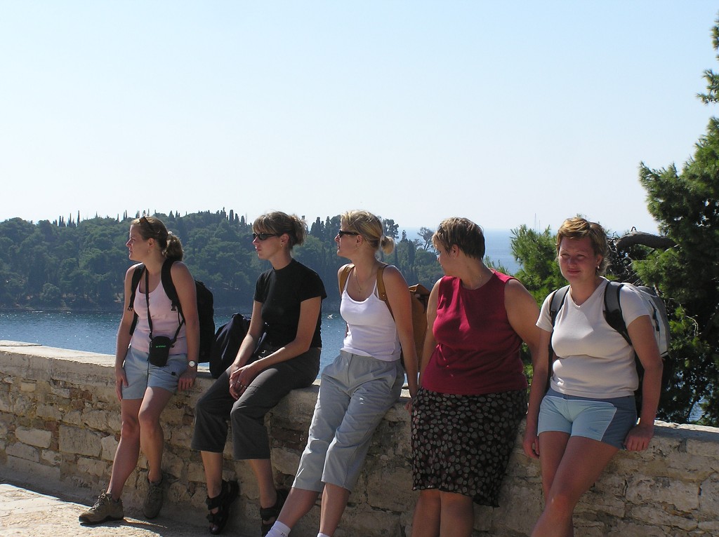 img00015.jpg