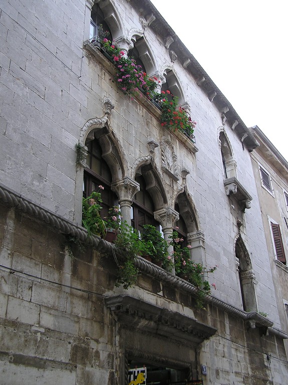 img00025.jpg