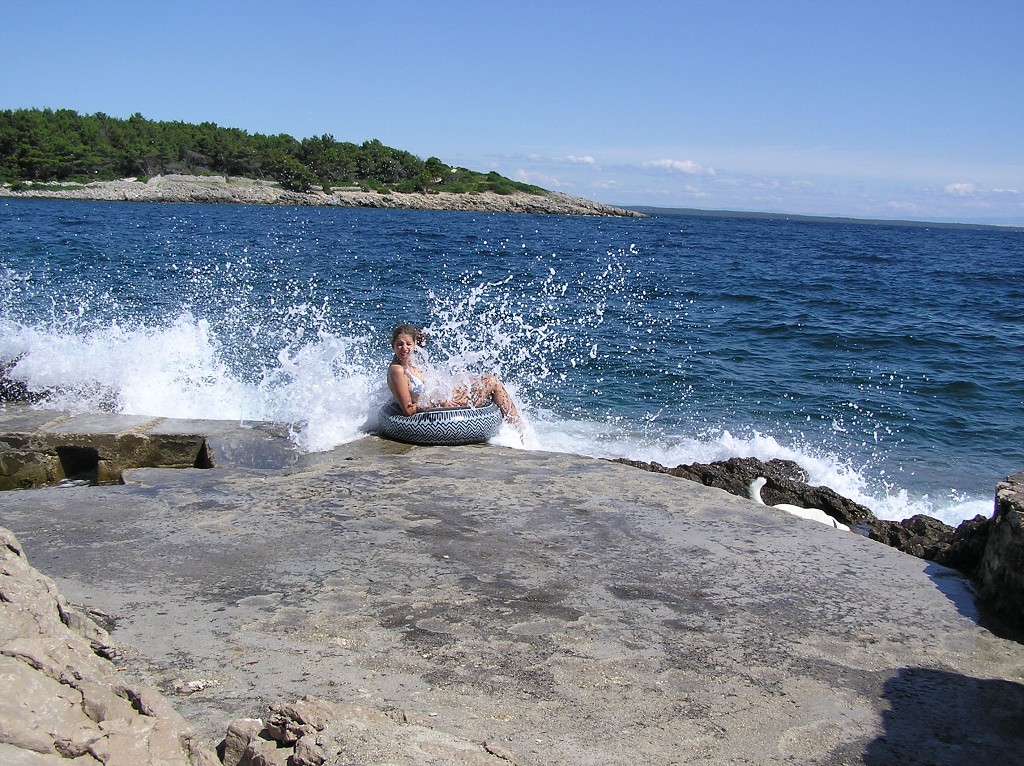 img00241.jpg