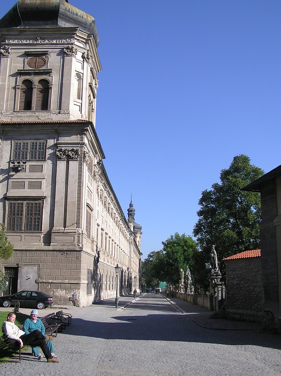 img00009.jpg