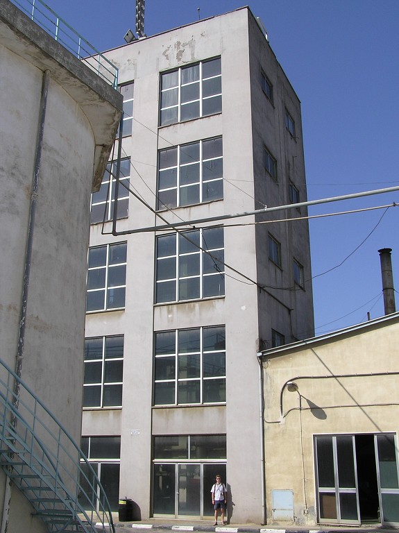 img00021.jpg