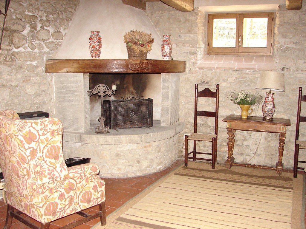 img00084.jpg