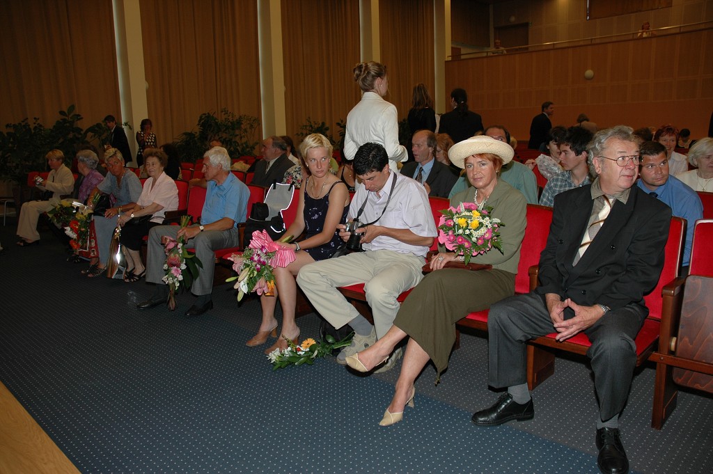 img00002.jpg