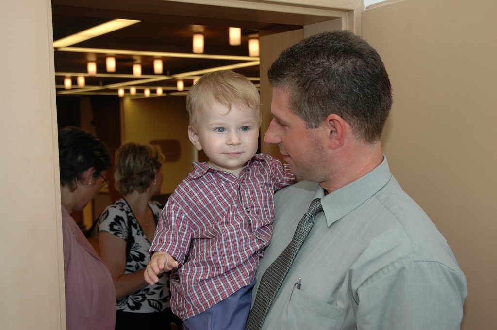 img00004.jpg