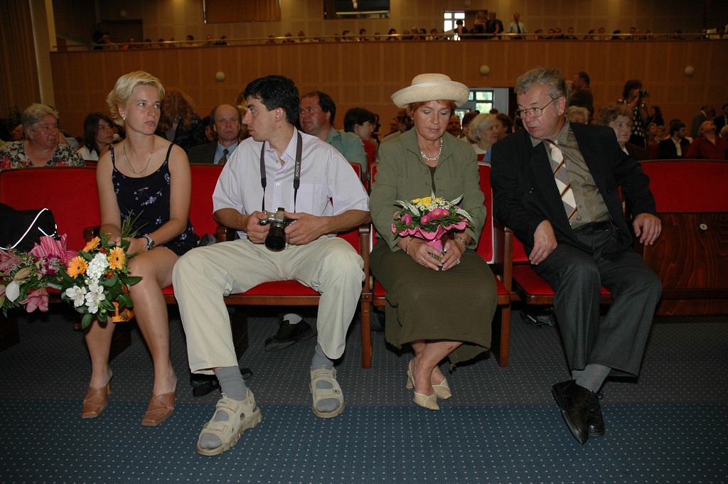 img00007.jpg