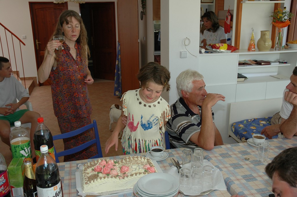 img00004.jpg
