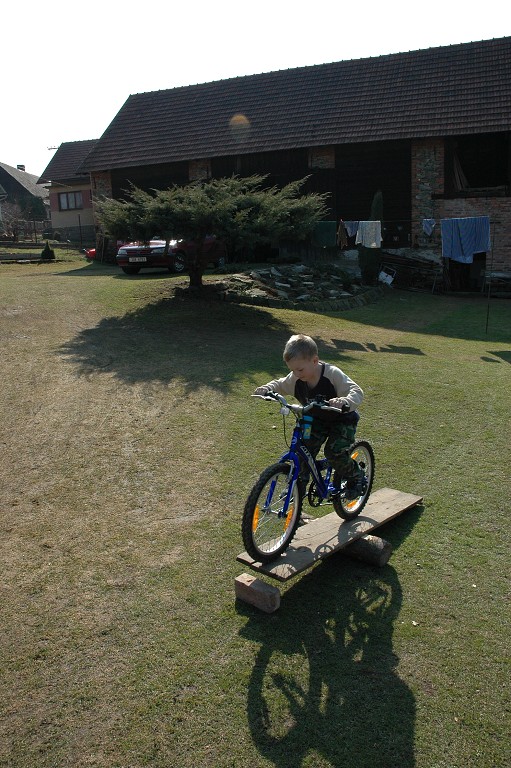img00004.jpg